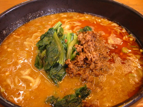 評判の担々麺